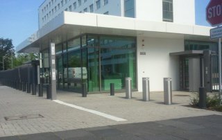 Hochsicherheitspoller an Pforte UN Campus Bonn